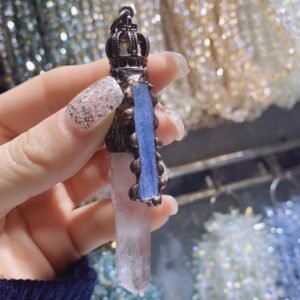天然能量水晶 天然白水晶吊坠镶嵌蓝晶石铜包边电镀皇冠原创境外电伤专供灵气师手工