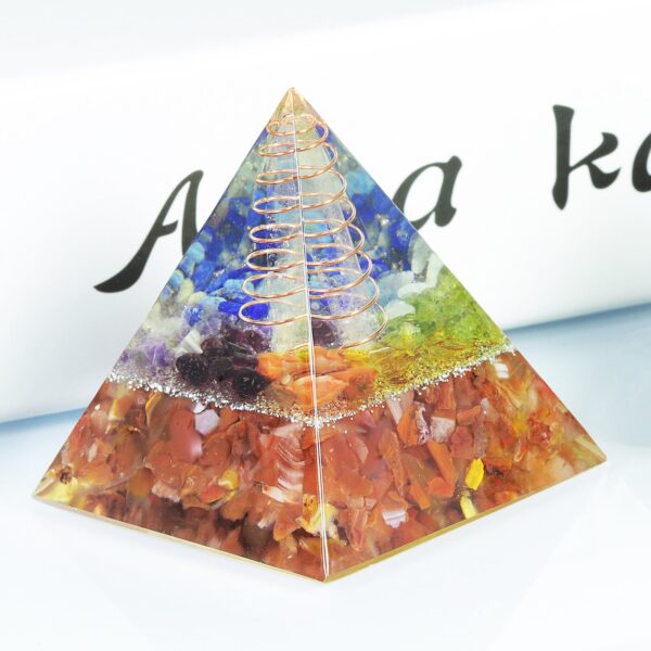 天然水晶能量金字塔铜线绕线水晶碎石摆件冥想能量塔 能量发生器 摆件 - 图片 3