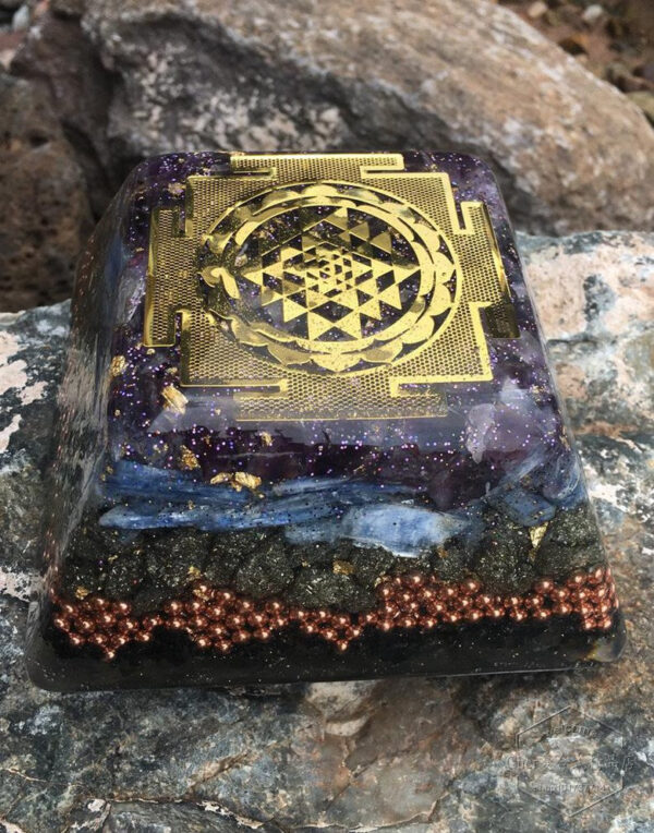 正品 进口灵气师玛雅奥格尼金字塔 18k Shri Yantra充能金字塔紫晶蓝石 - 图片 3