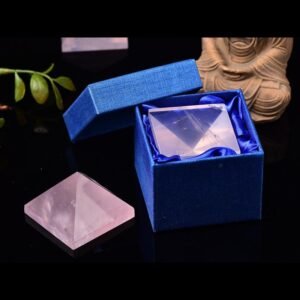 天然粉水晶金字塔 水晶能量摆件 水晶工艺品 增进爱情关系